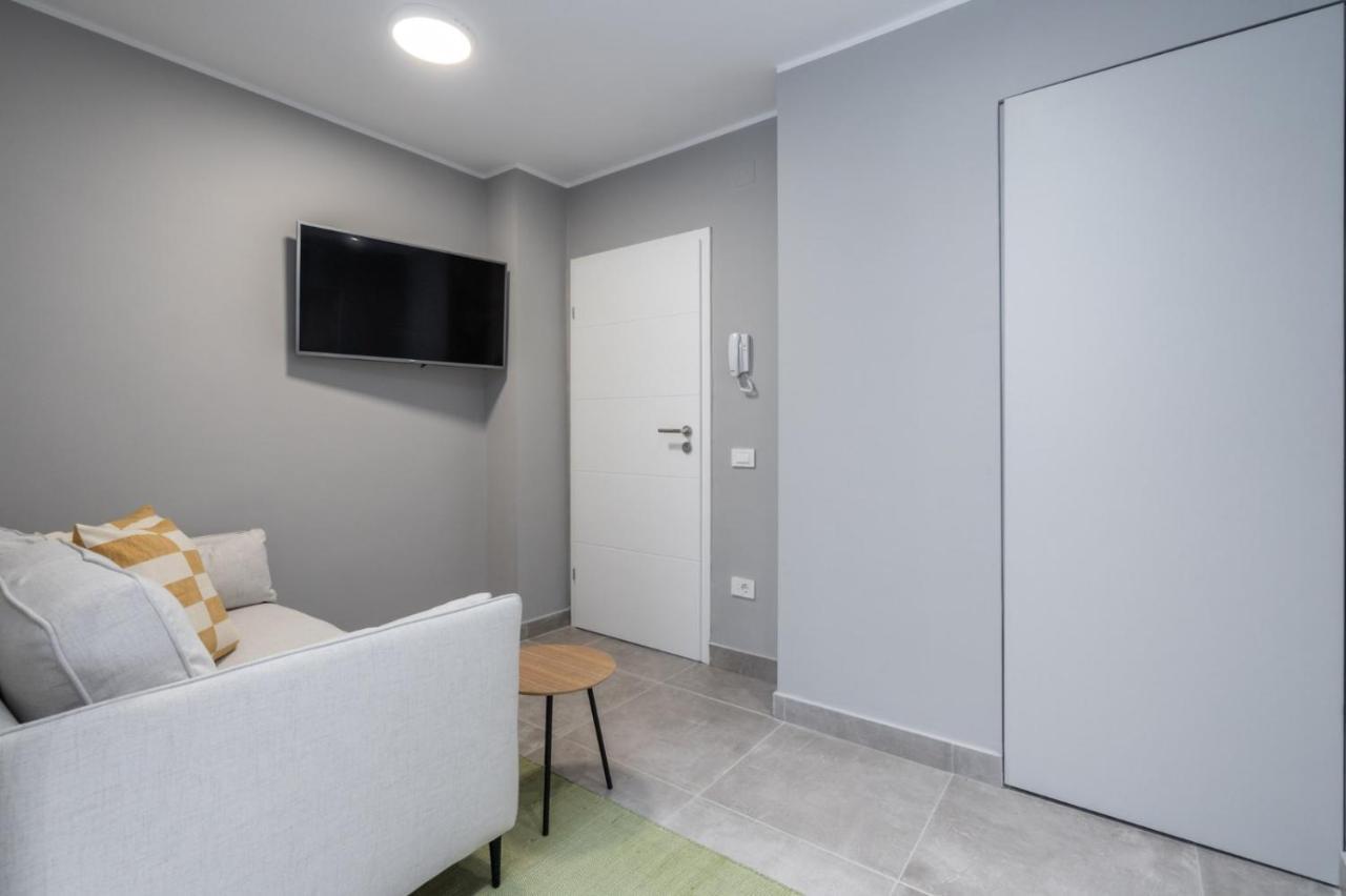 Alfie Center Apartment Bukarest Exterior foto